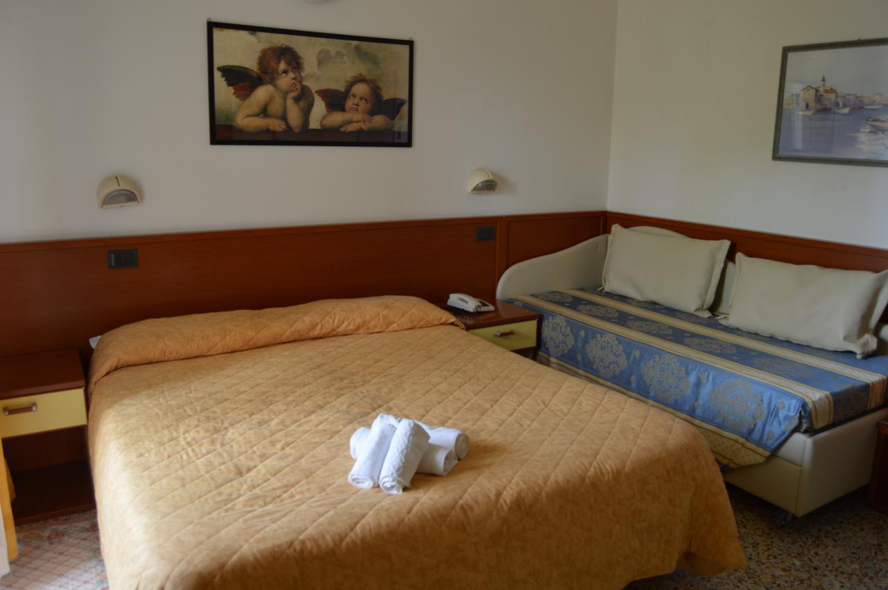 Hotel Dear Rimini Exterior photo