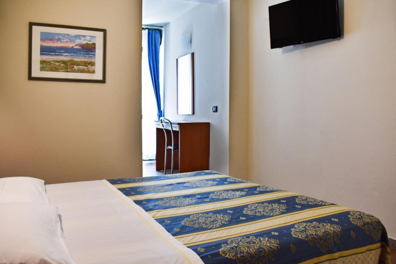 Hotel Dear Rimini Exterior photo
